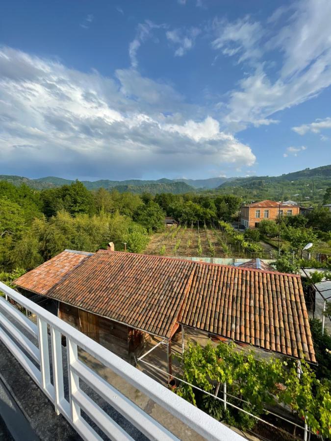 Zaali'S Wine Cellar Bed & Breakfast Vani Екстериор снимка