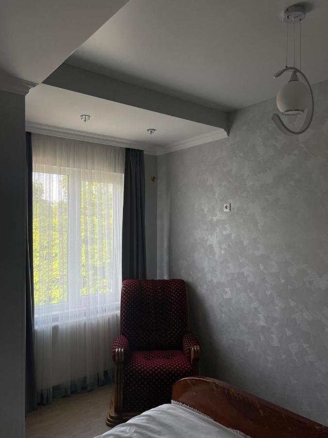 Zaali'S Wine Cellar Bed & Breakfast Vani Екстериор снимка