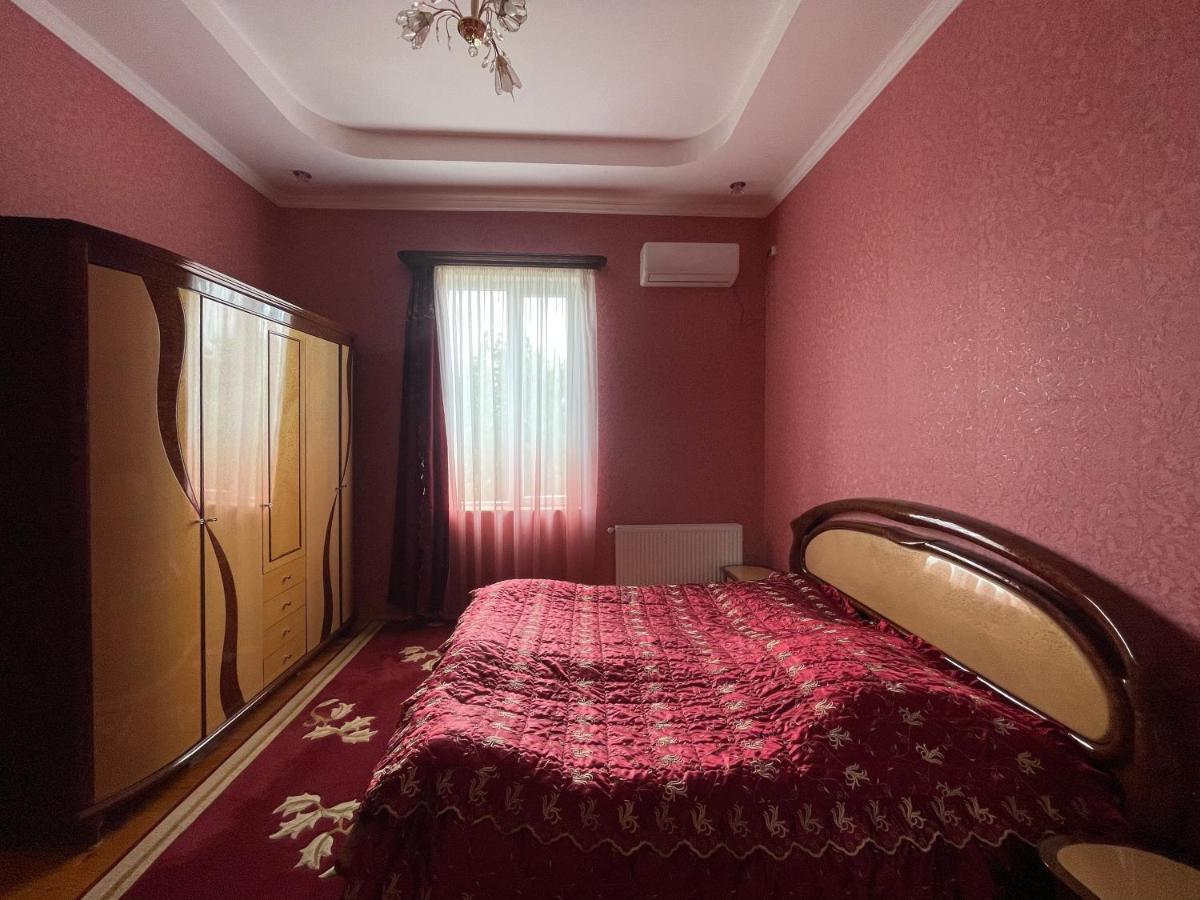 Zaali'S Wine Cellar Bed & Breakfast Vani Екстериор снимка
